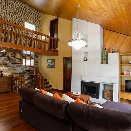 Albino Piscina Climatizada Villa *